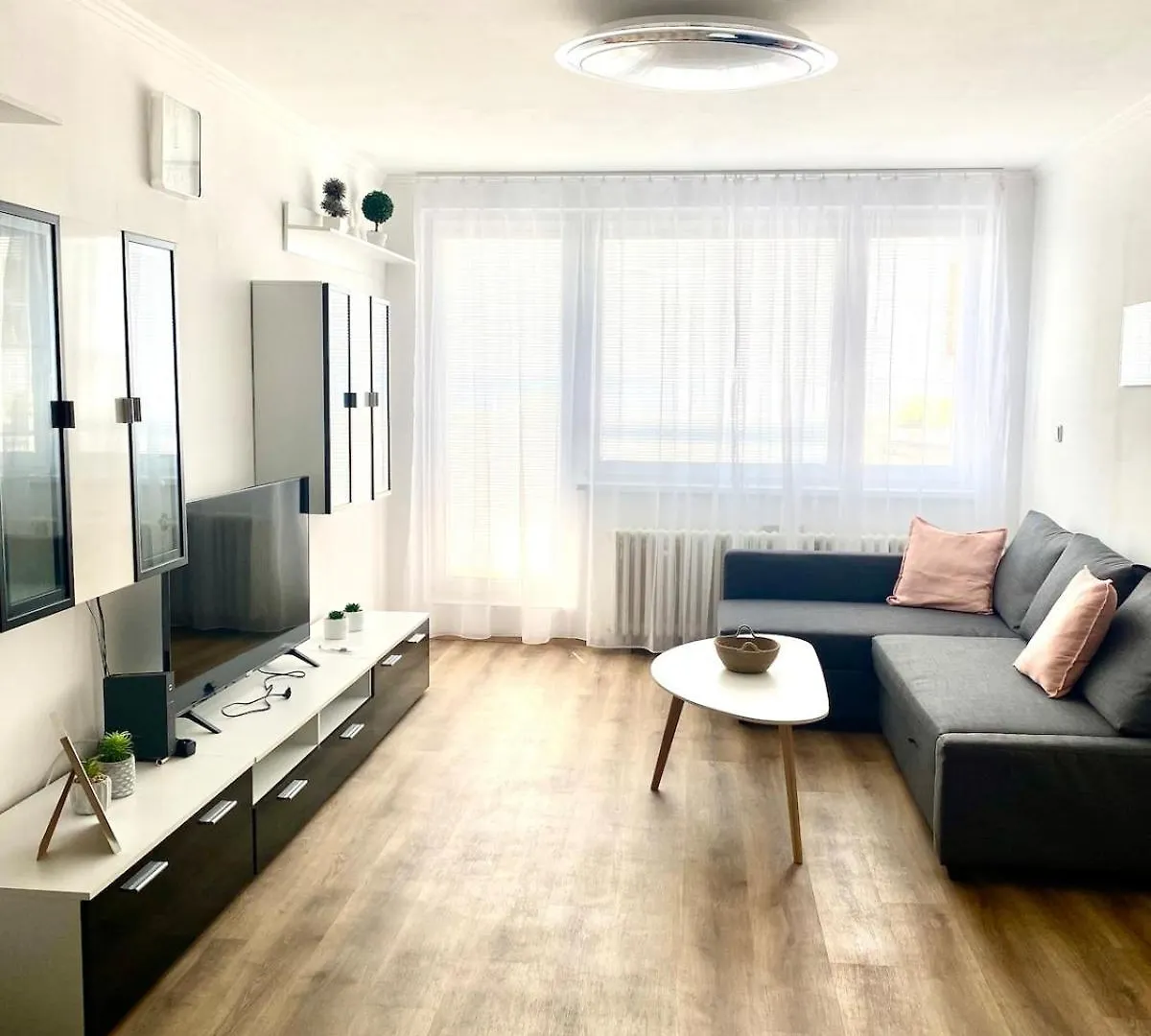 High Rise Cozy 2Brd Flat Apartment Prague Czech Republic